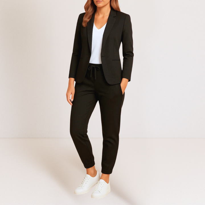 Francescanfortevole | Eleganza Moderna in un Completo Co