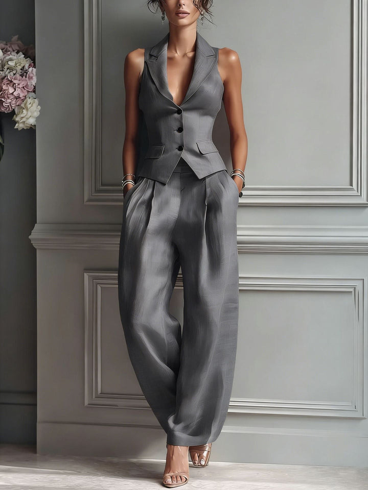 Isabella | Completo da donna a due pezzi con scollo a V e bottoni